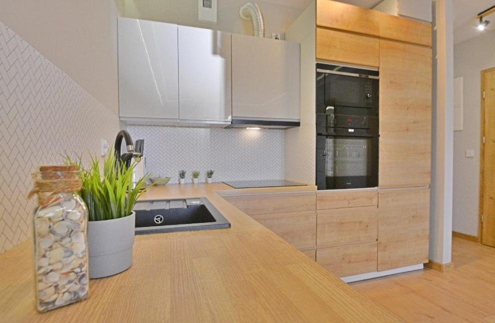 Sun Towers - Apartamenty Bryza - Apartamenty Z Parkingiem Świnoujście Extérieur photo
